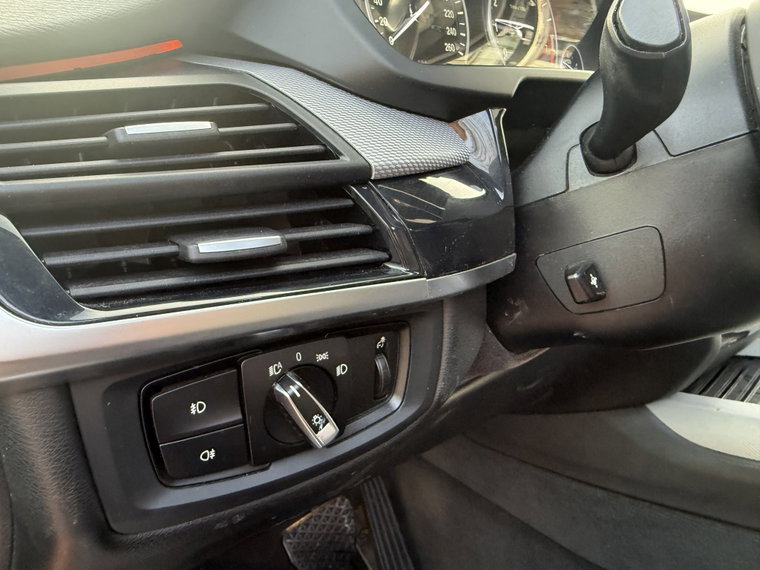 Vehicle Image 39