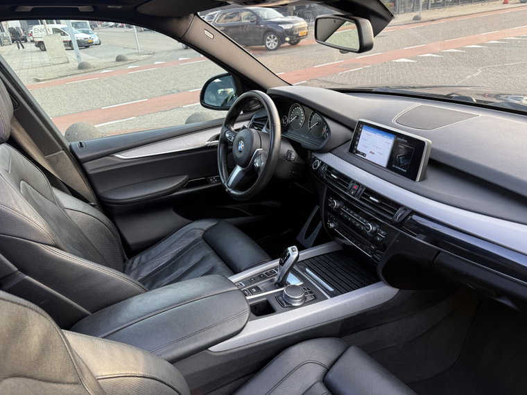 Vehicle Image 60