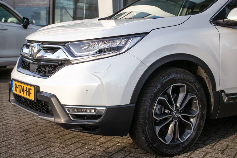 Vehicle Image 25