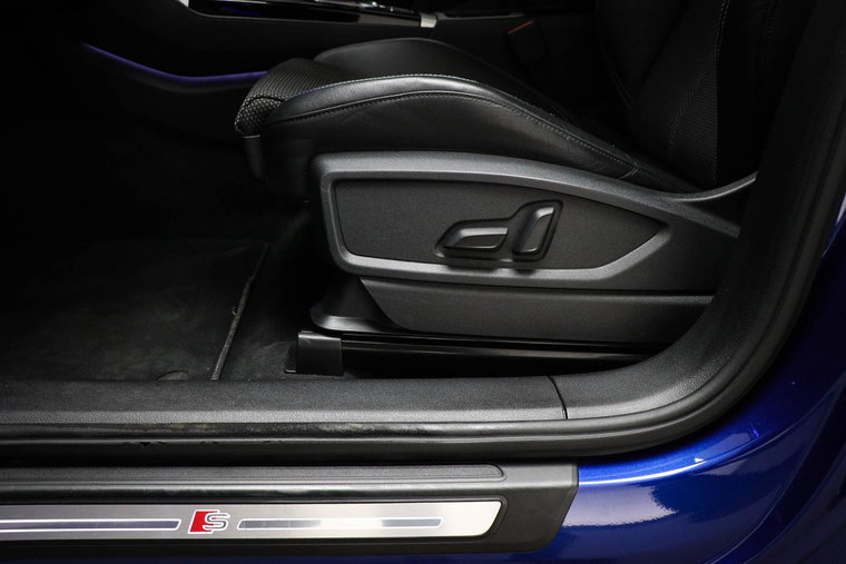 Vehicle Image 33