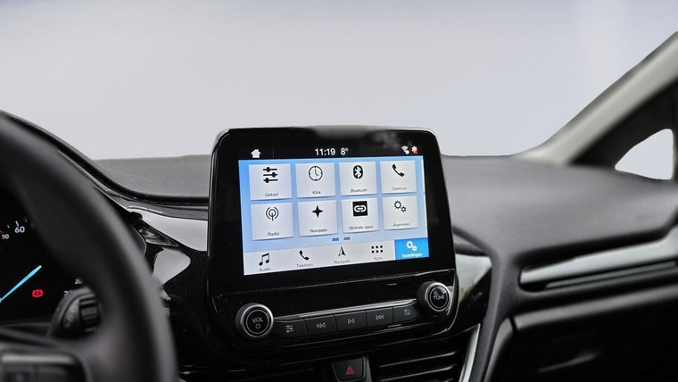 Vehicle Image 12