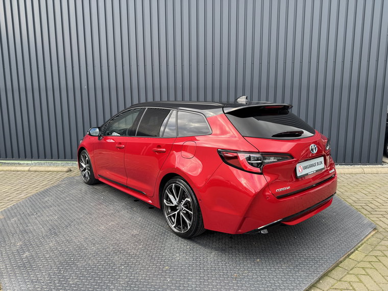 Vehicle Image 12