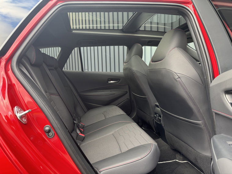 Vehicle Image 18