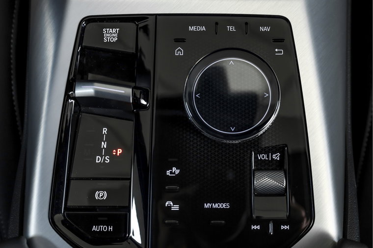 Vehicle Image 33