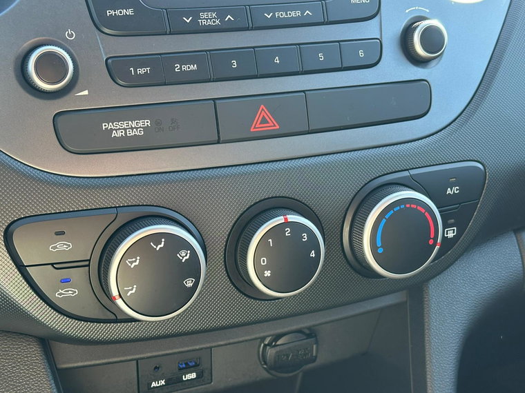 Vehicle Image 22