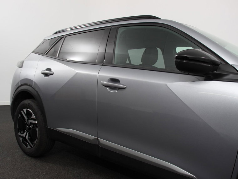 Vehicle Image 30