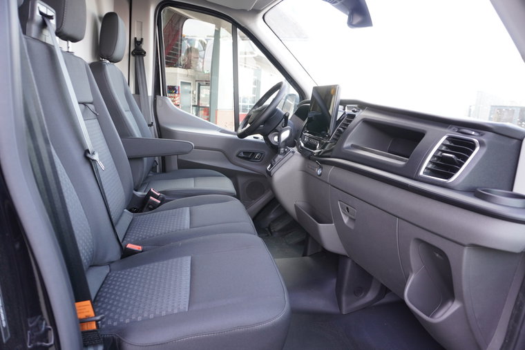 Vehicle Image 13