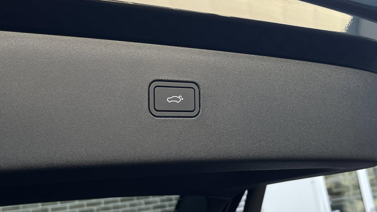 Vehicle Image 27