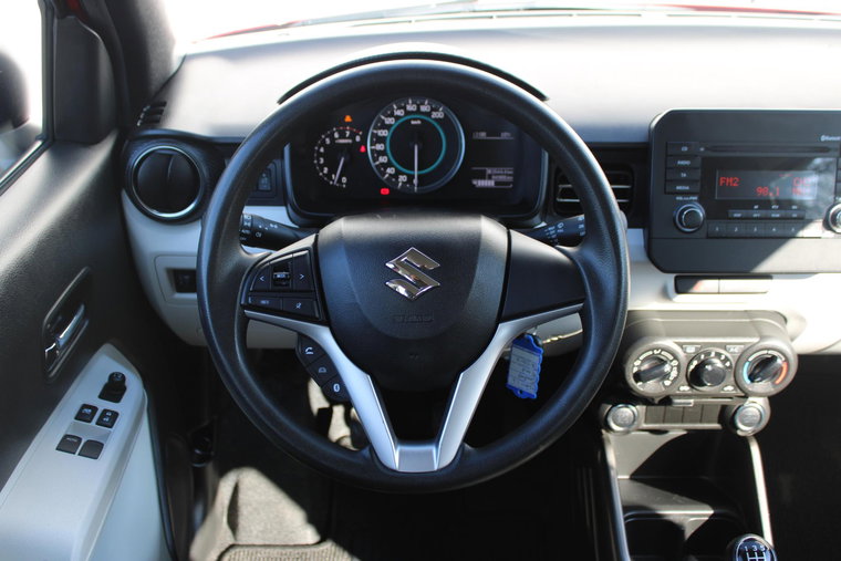 Vehicle Image 13