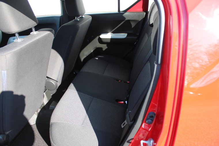 Vehicle Image 6