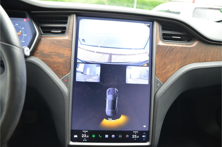 Vehicle Image 21
