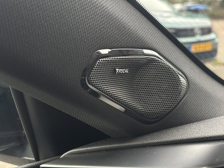 Vehicle Image 29