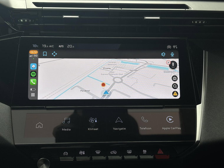 Vehicle Image 39