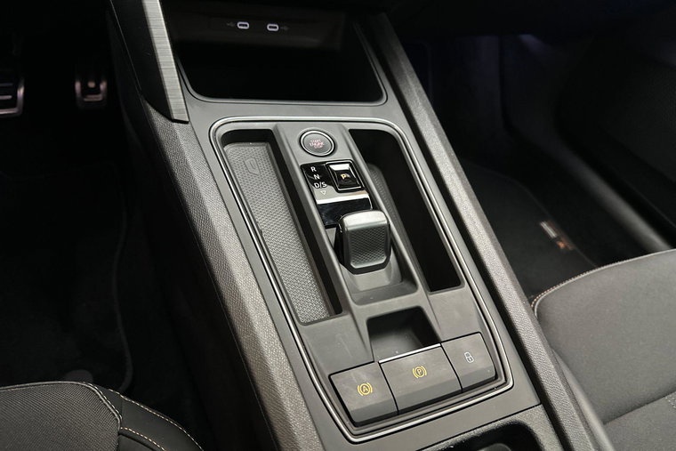 Vehicle Image 35