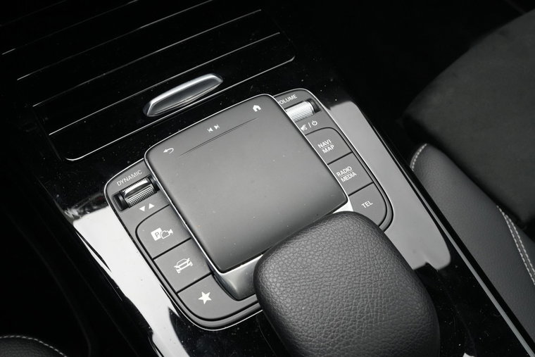 Vehicle Image 36
