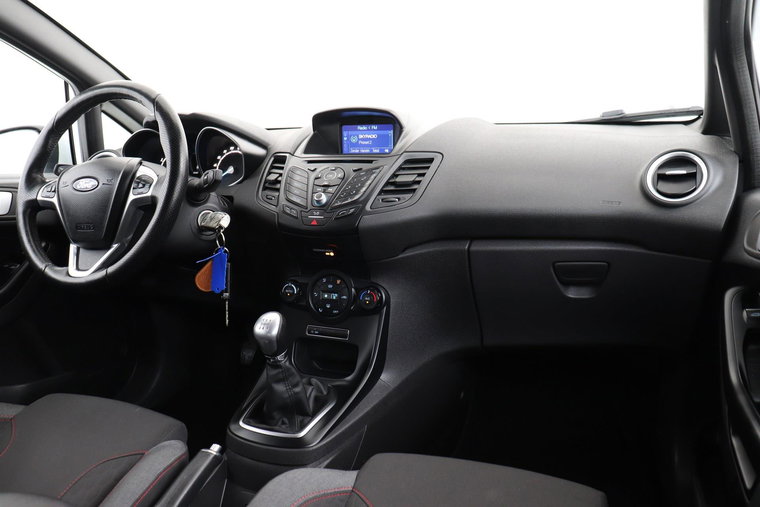 Vehicle Image 16