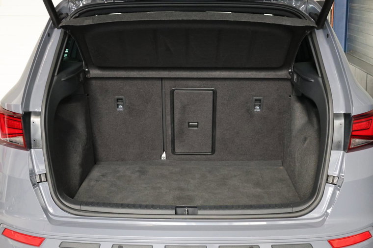 Vehicle Image 32