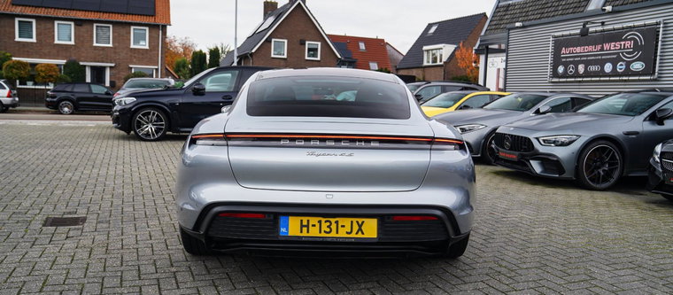 Vehicle Image 36