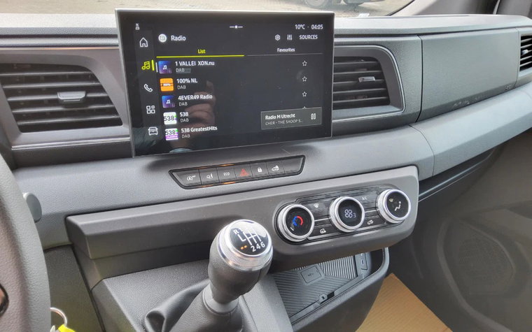 Vehicle Image 13