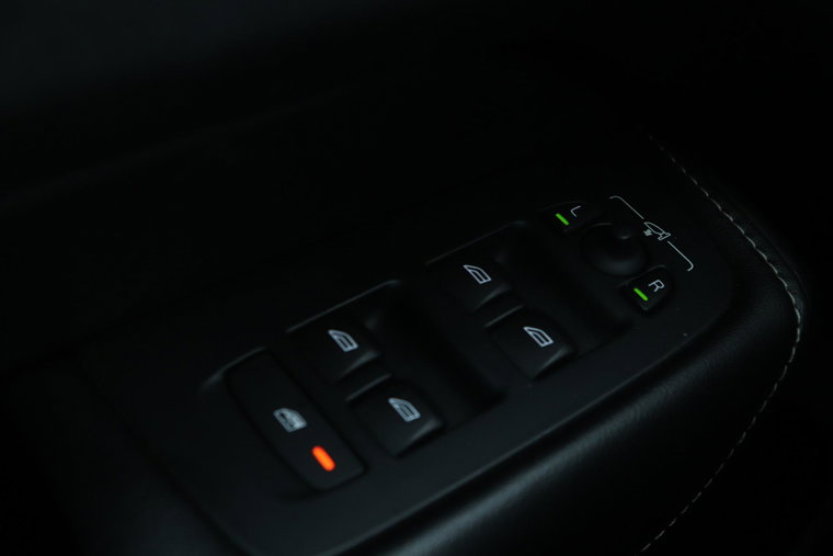 Vehicle Image 43