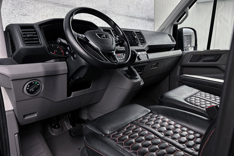 Vehicle Image 19