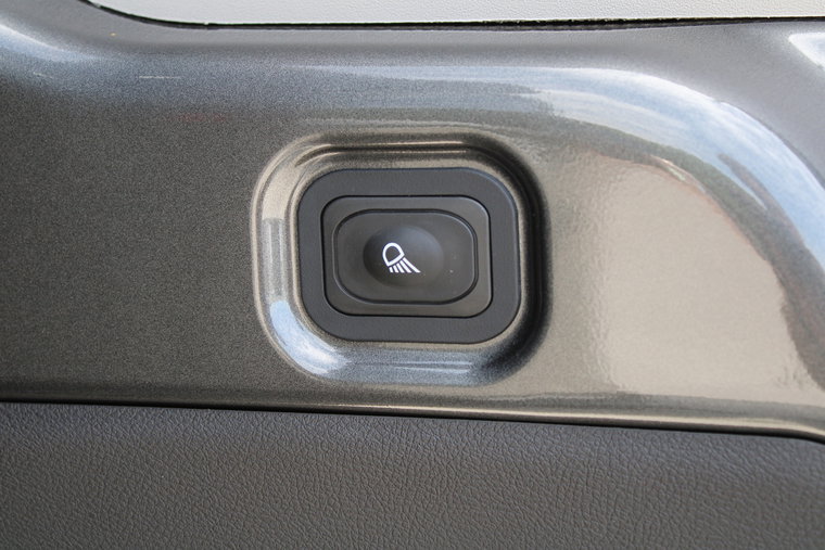 Vehicle Image 30