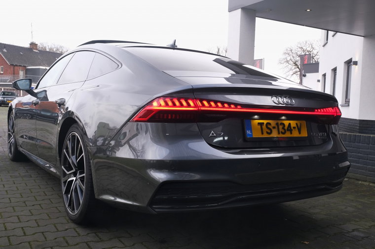 Vehicle Image 7