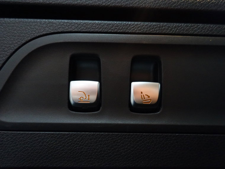 Vehicle Image 45
