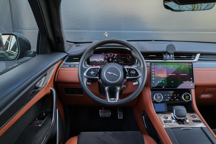 Vehicle Image 36