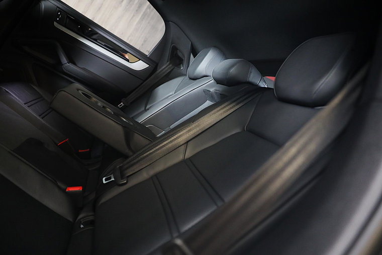 Vehicle Image 36