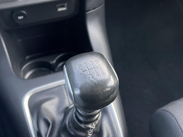 Vehicle Image 26