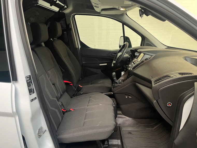 Vehicle Image 36