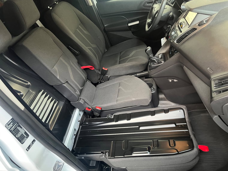 Vehicle Image 38