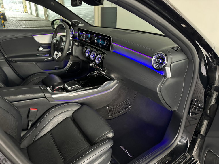 Vehicle Image 37