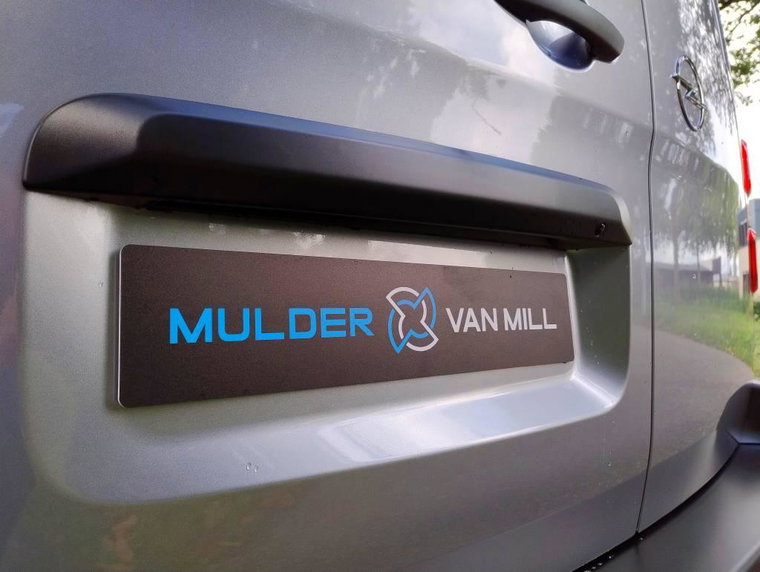 Vehicle Image 13