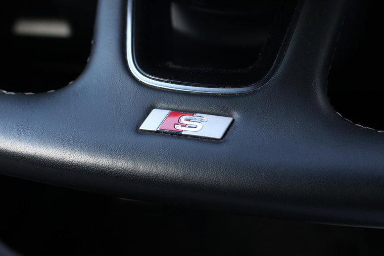 Vehicle Image 37