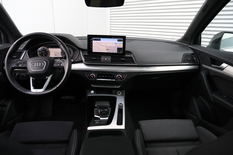 Vehicle Image 38