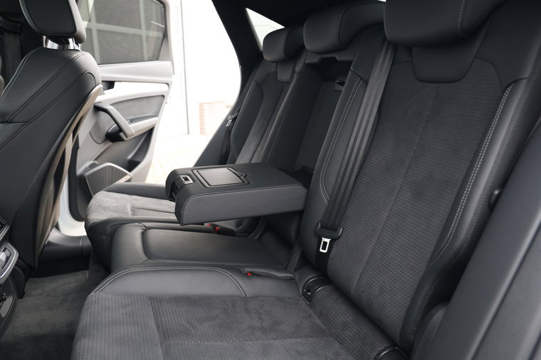 Vehicle Image 39