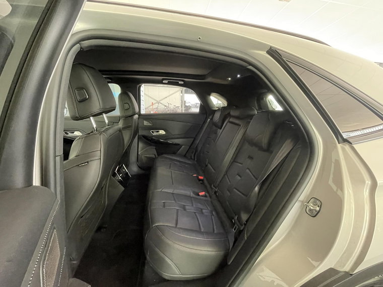 Vehicle Image 48