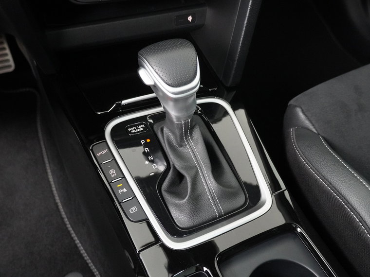 Vehicle Image 30