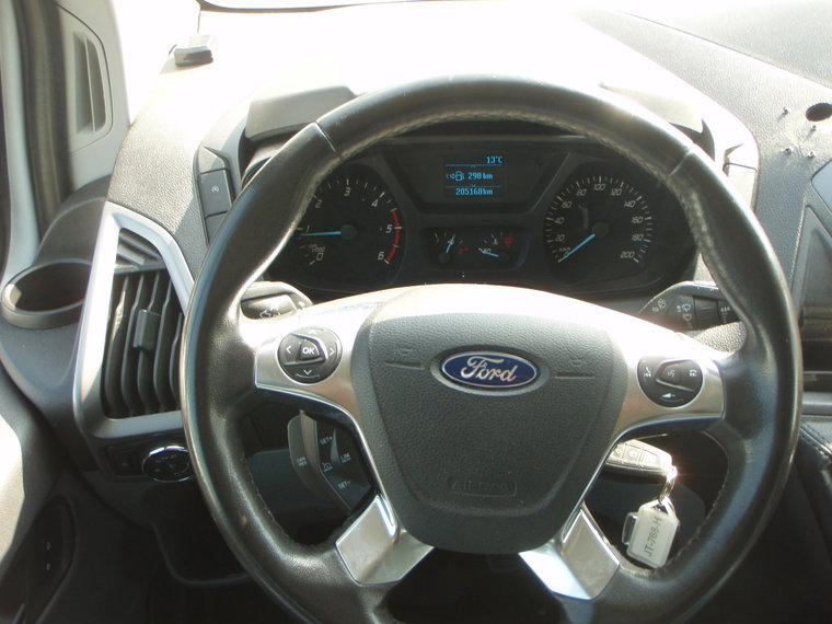Vehicle Image 17