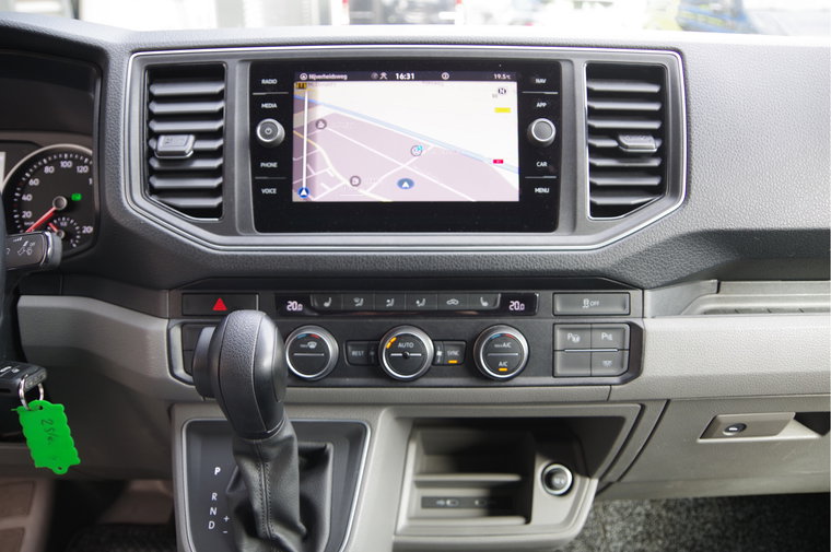 Vehicle Image 14