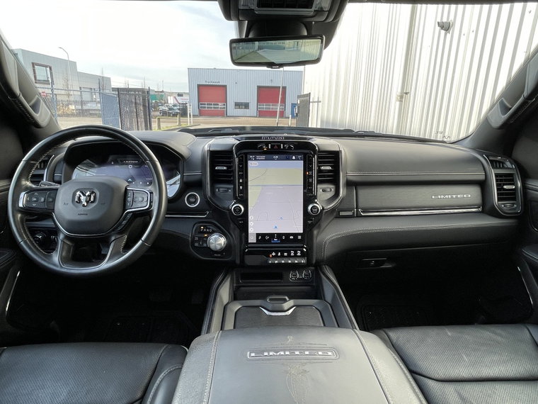 Vehicle Image 48