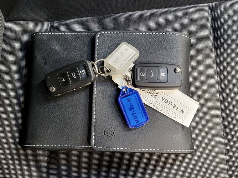 Vehicle Image 19