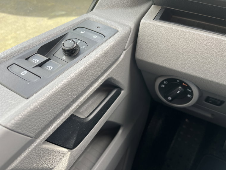 Vehicle Image 33