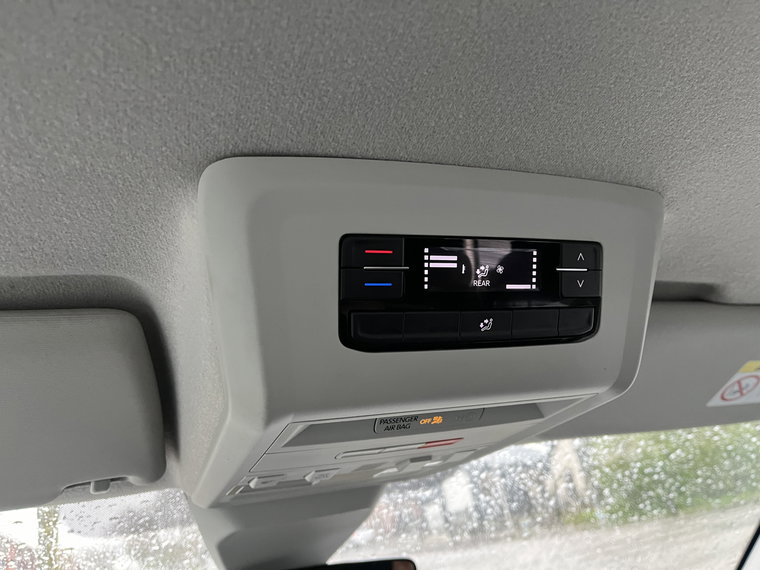 Vehicle Image 42