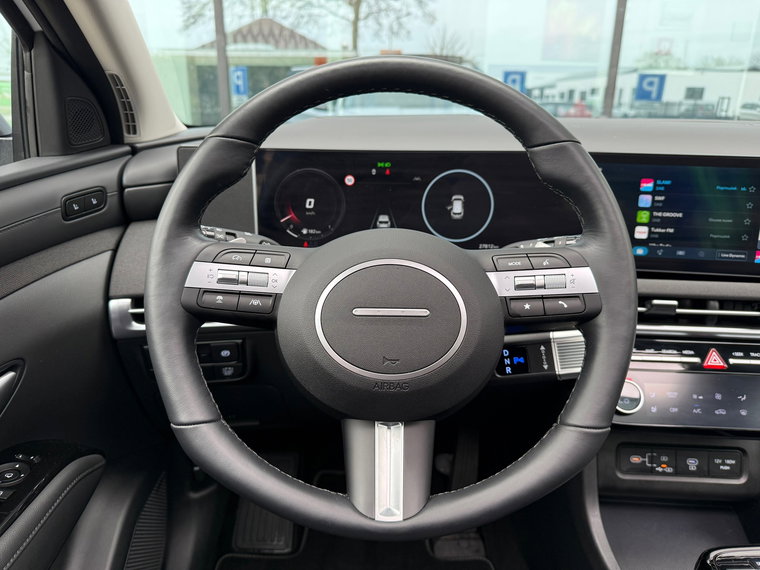 Vehicle Image 37