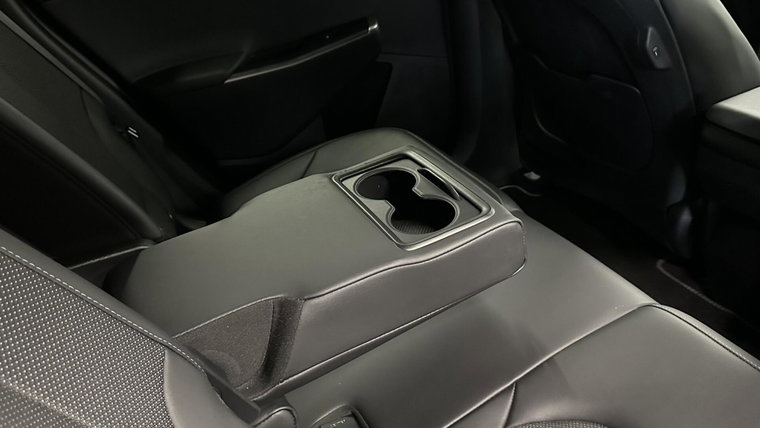 Vehicle Image 23