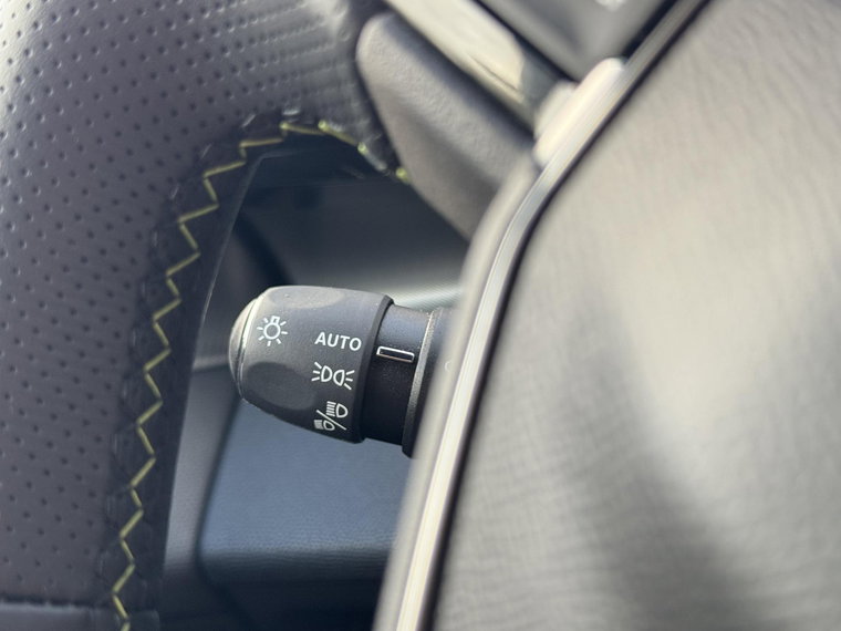 Vehicle Image 33