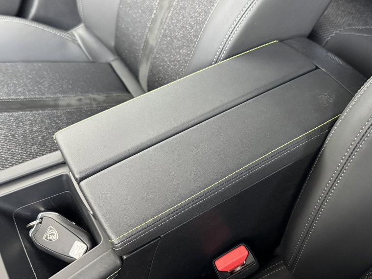 Vehicle Image 35